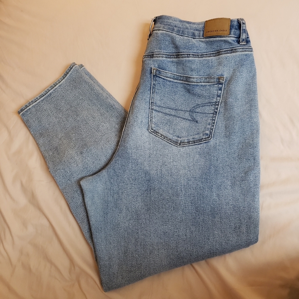 American Eagle Mom Jeans